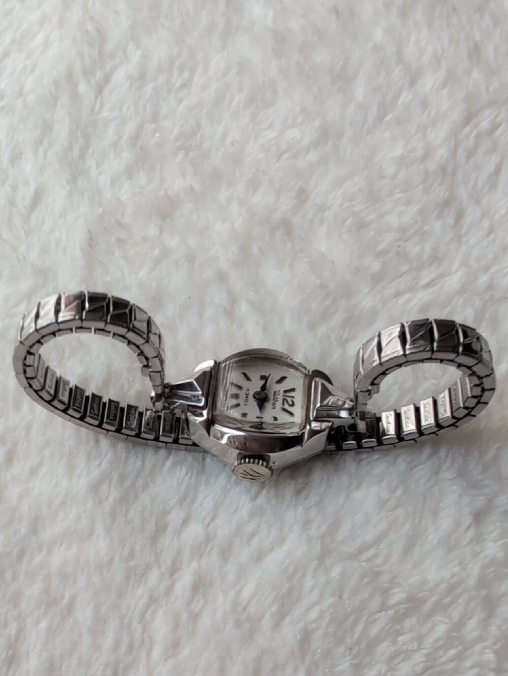 Vintage Waltham Swiss Base Metal Stainless Steel Ladies Stretch Bracelet Watch